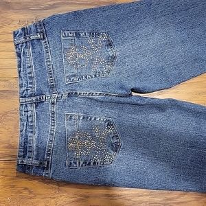 VANILLA JEANS size 3 STRETCH Capri cuff bottom